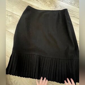 Elegant Black Pleated Skirt